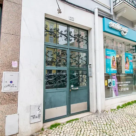 Arroios - Fourth Floor Habitación en casa particular