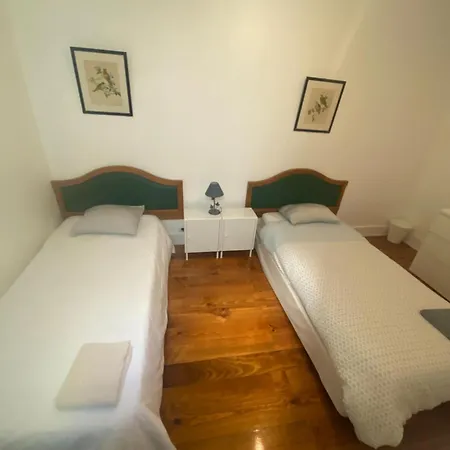 Homestay Arroios - Fourth Floor Lisbon